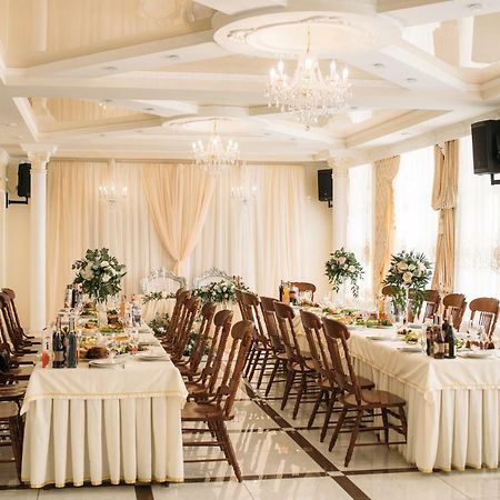 Hotel Korona Kolybayevka エクステリア 写真