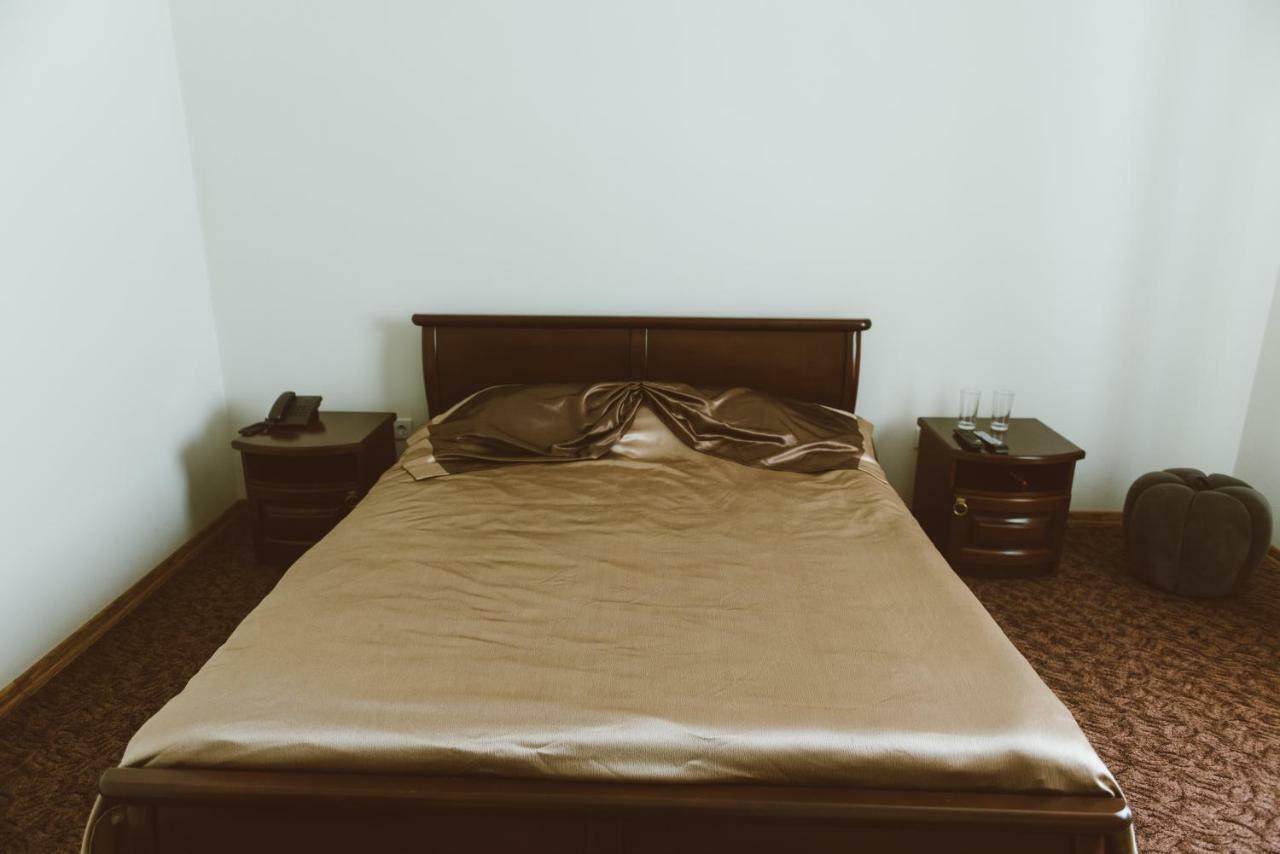 Hotel Korona Kolybayevka エクステリア 写真
